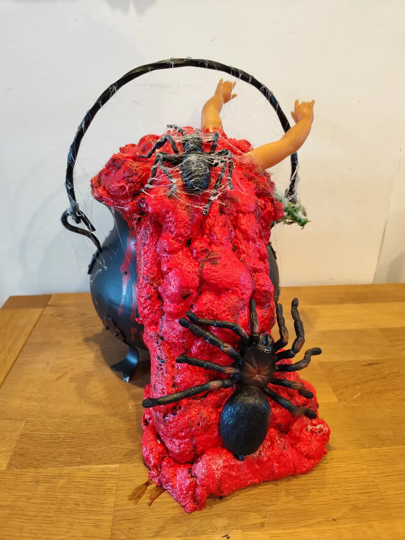 "ici on aime pas les enfants !" Chaudron punitif Halloween, décoration gothique faite main