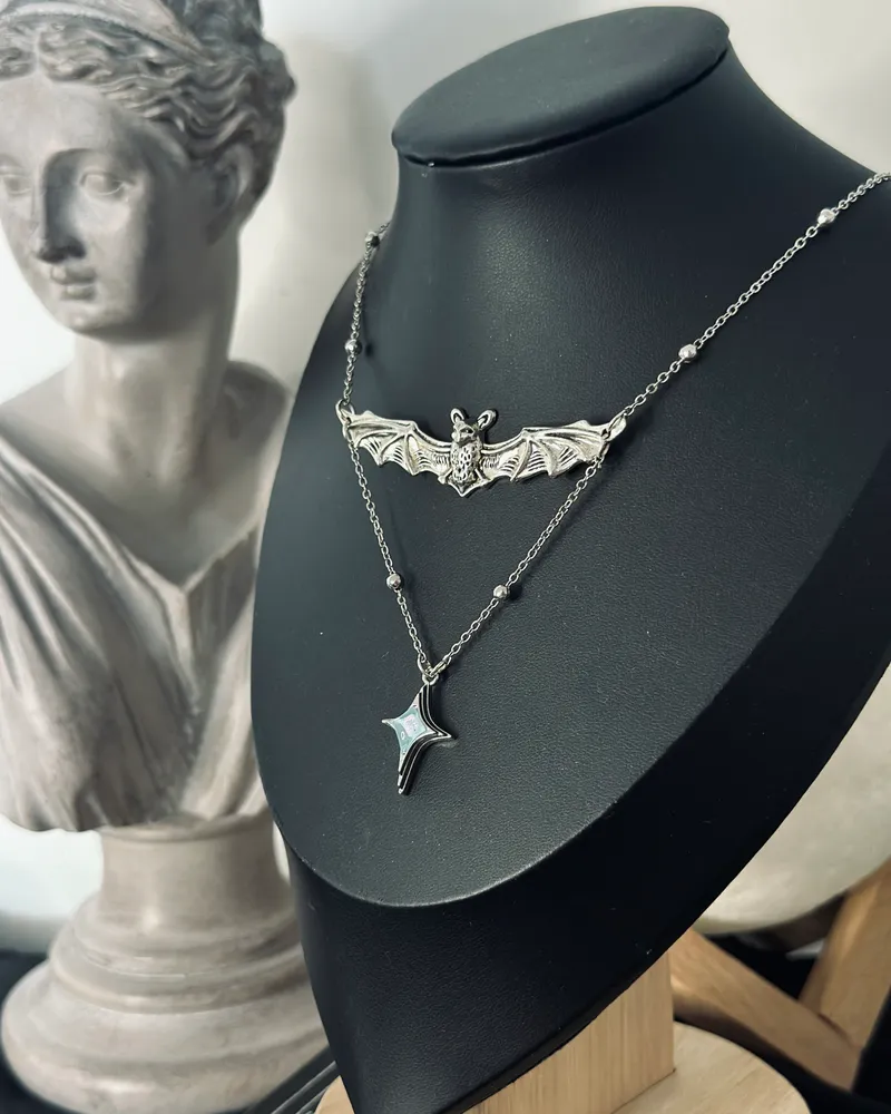 STRIGOI - Ornement d’oreilles, bijou gothique fait main