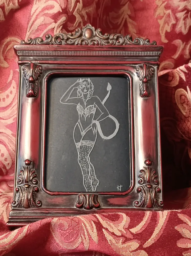 Mia, art gothique original