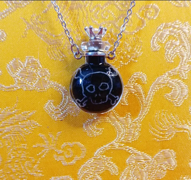 Collier toxic, bijou gothique fait main