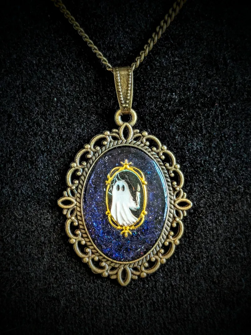 Collier bronze fantôme, bijou gothique fait main (2)