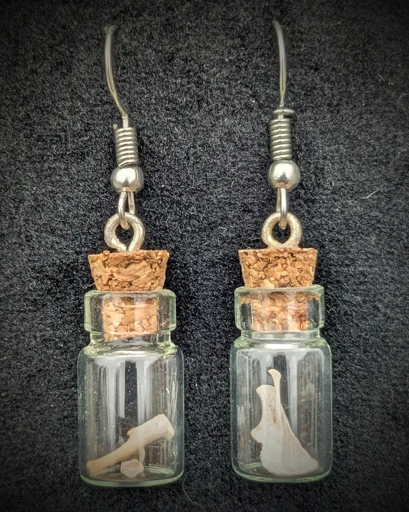 Boucles d'oreilles argentées os de rat — 2