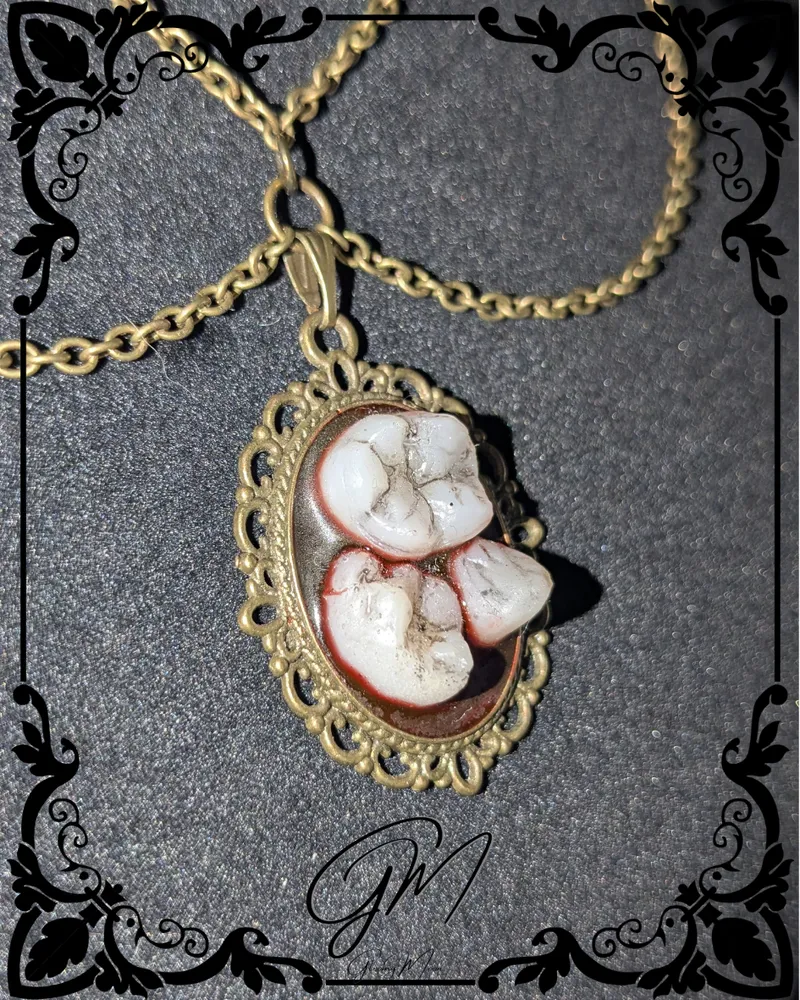 Collier "Dentelle d'ivoire Aurea", bijou gothique fait main (2)