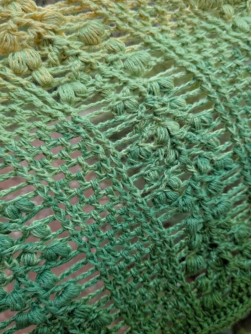 Châle coloris jonquille  — 2